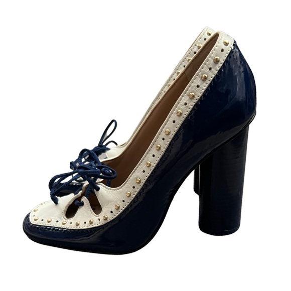 Tory Burch Shoes - Tory Burch Cambridge Patent Leather Lace Up